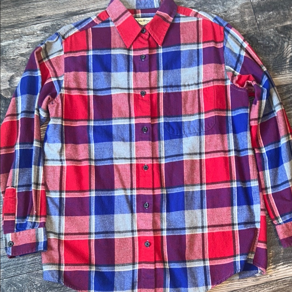 Eddie Bauer 100% Cotton Flannel Red and Blue Plaid Button-Up Shirt Women Medium